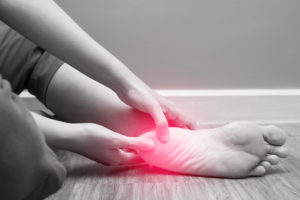 Treatment of Plantar Fasciitis with a Combination of Laser Therapy and KT Tape Delaware Back Pain